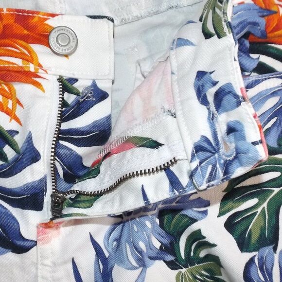 TOMMY BAHAMA Jeans, 33, Skinny Ankle, Floral/Bogart Blooms Print, Zip, Pockets - Picture 7 of 14